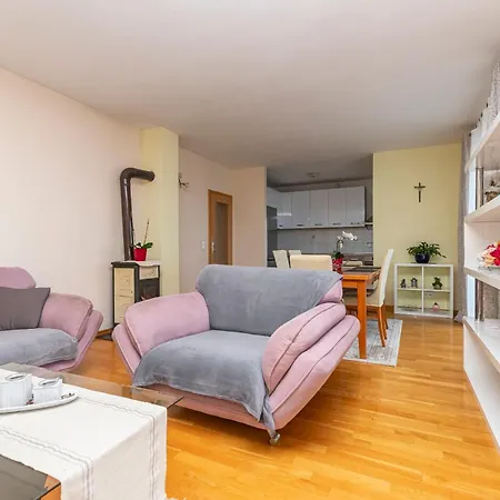 Apartment Duce Beach * Duće